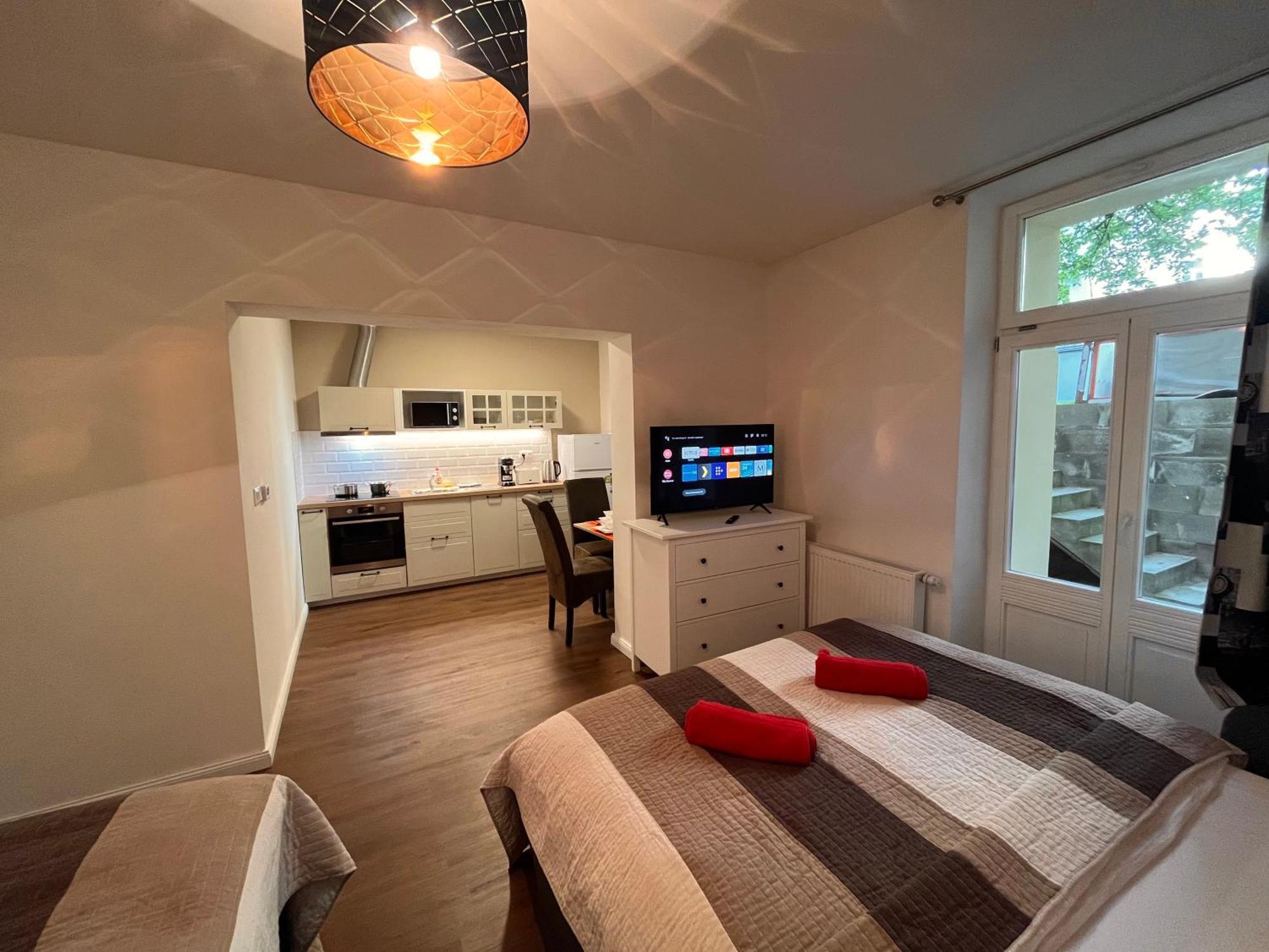 Riverbridge Apartments Прага Экстерьер фото
