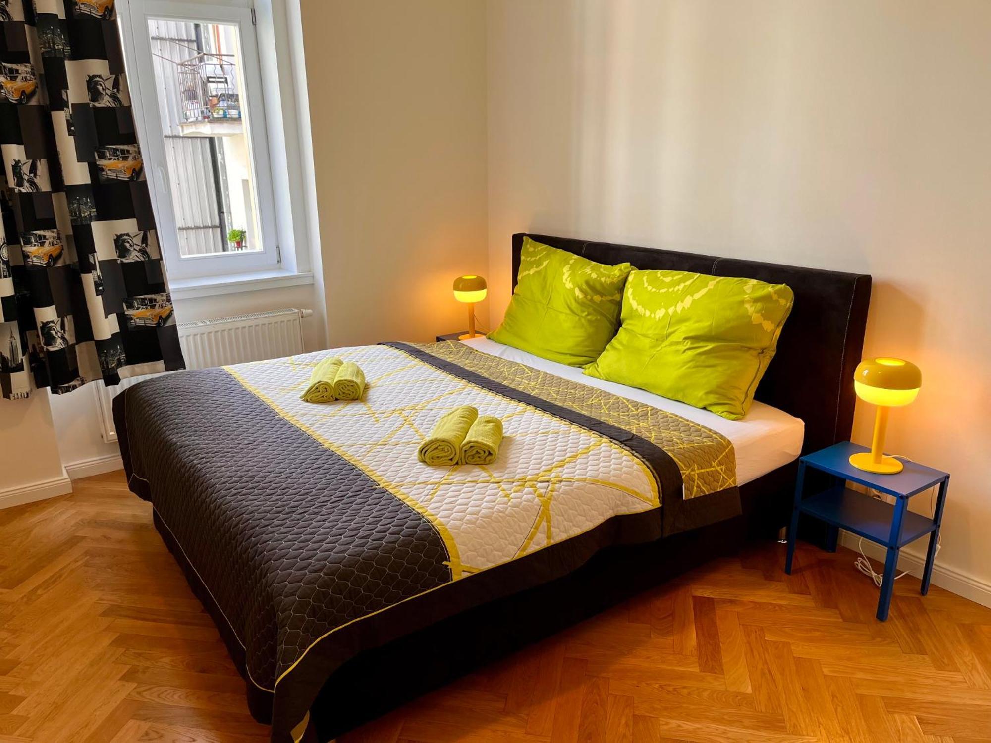 Riverbridge Apartments Прага Экстерьер фото