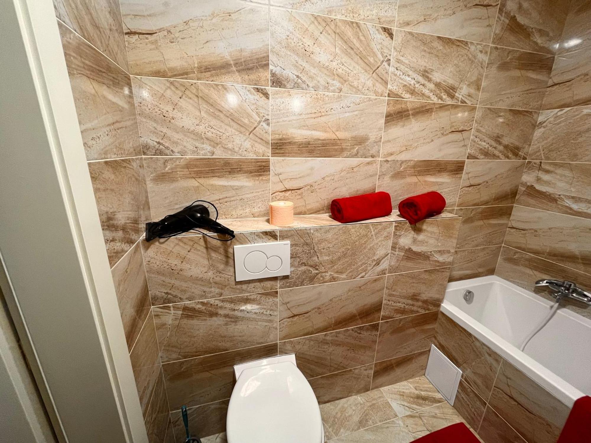 Riverbridge Apartments Прага Экстерьер фото